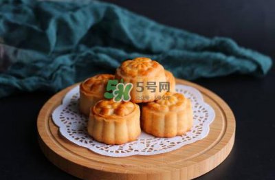 ​月饼为什么要回油？月饼回油是什么意思？