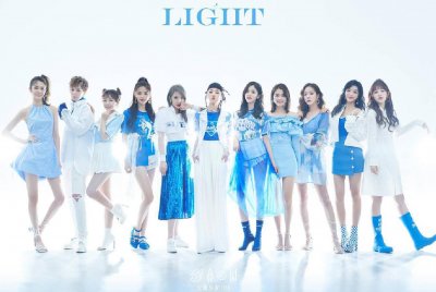 ​火箭少女新歌《Light》上线，11人首次合体发声，不忘初心里的梦