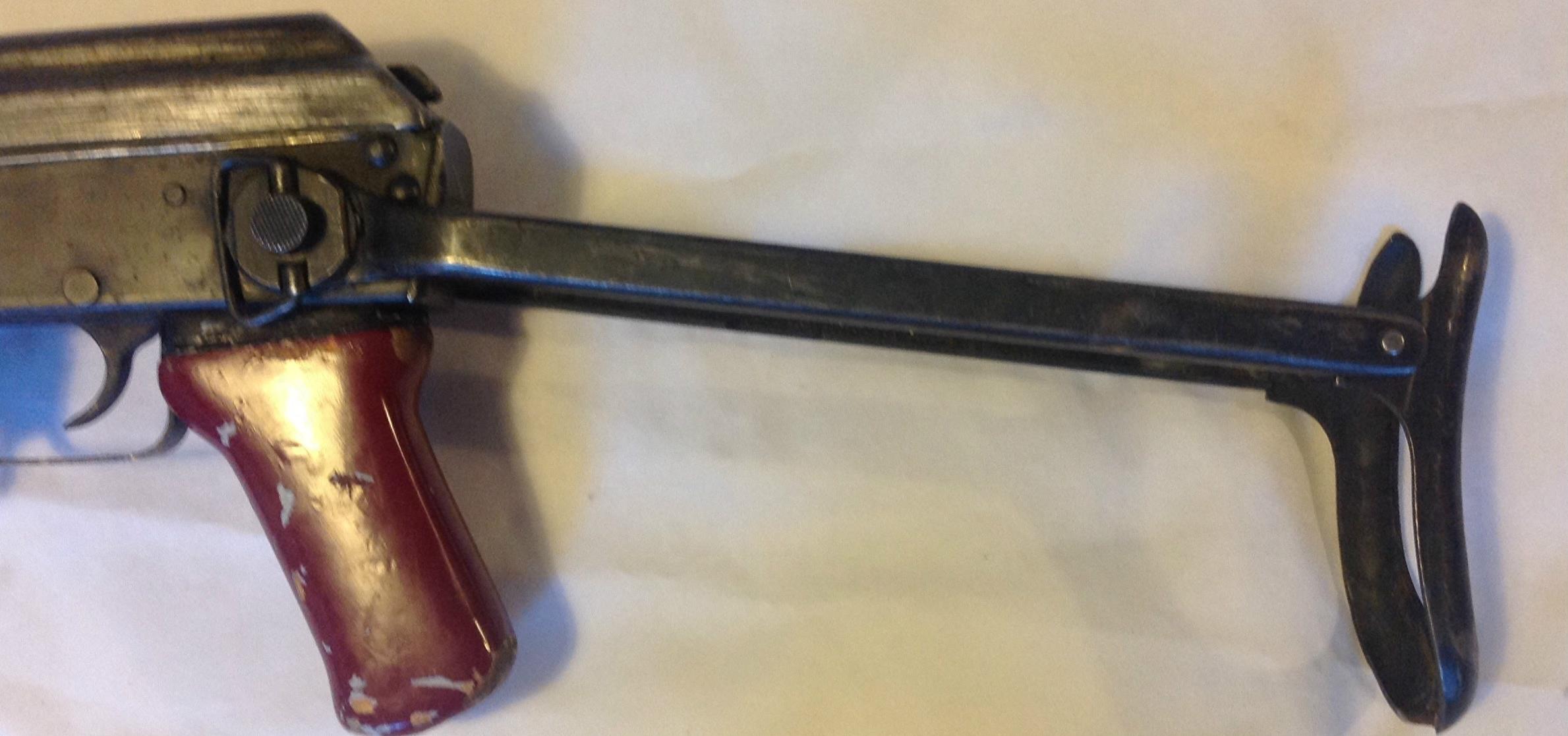 五六式突击步枪，我们习惯称其为56冲