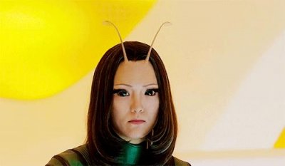 ​性感＂螳螂女＂被陈冠希edc曝光！鞋狗隐藏在《复仇者联盟》？