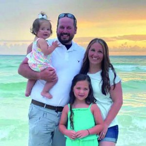 ​夏天的隐形杀手又现身！20分钟喝了两升水，美国女子因“水中毒”身亡