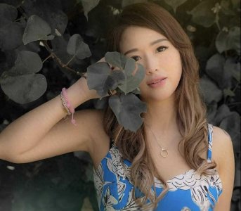 ​香港女星林雅诗被曝想自杀，感情和事业受挫，移民英国找不到工作