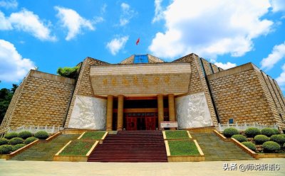 ​广西百色四所优质高中，前两所分获文理状元，其他也不甘示弱