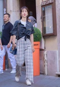 ​杨紫看起来好壮！身材是不是杨紫唯一的短板？