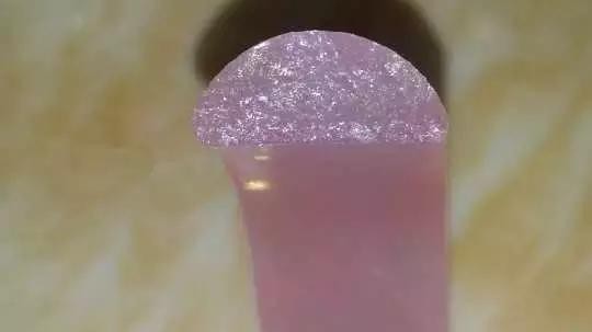 玉髓是玉吗-玉髓和翡翠的区别（玉髓和翡翠的区别）