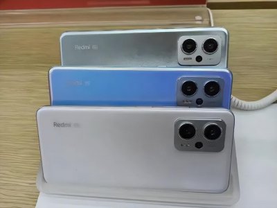 ​性价比高的两千元手机推荐（两千元手机性价比之王）