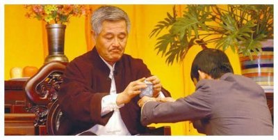 ​赵本山徒弟考大学，被人群嘲，结果成为大学教授！