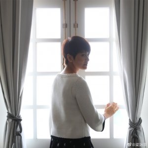 梁咏琪发文否认“暂别乐坛”传闻:不用担心,我还是很爱唱歌