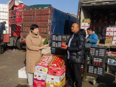 为全国两会做准备!全国政协委员唐俊杰去菜市场了解了啥?