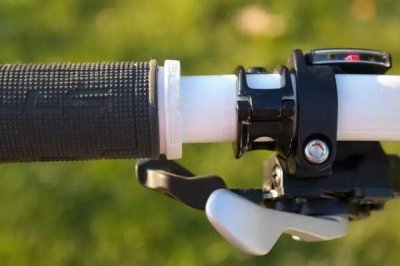 骑共享单车在天桥坠亡的事故,责任定了!