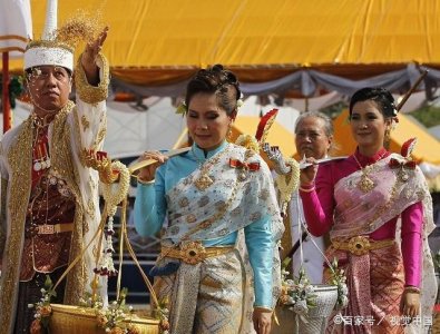 ​泰国允许“一夫多妻制”？所以泰国前总理英拉至今没结婚？