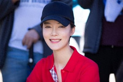 ​不看不知道，原来这几位明星都曾是华谊兄弟的艺人