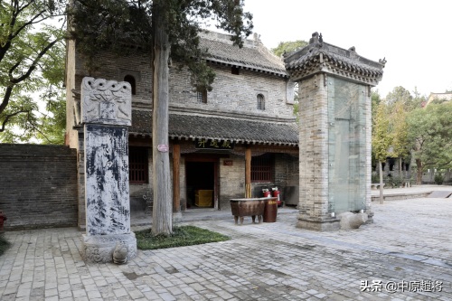 浚县大伾山天宁寺,最出名的就是北方最大的大伾山大佛