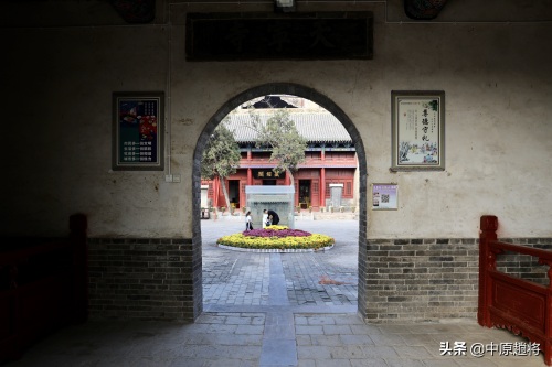 浚县大伾山天宁寺,最出名的就是北方最大的大伾山大佛