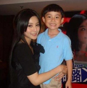 ​范冰冰弟弟是谁的孩子？揭范冰冰弟弟范丞丞真实身份背景