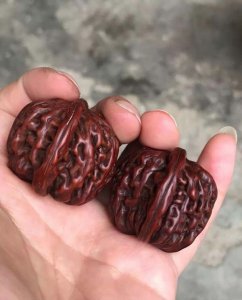 ​盘核桃该怎么盘（盘核桃的正确盘法）