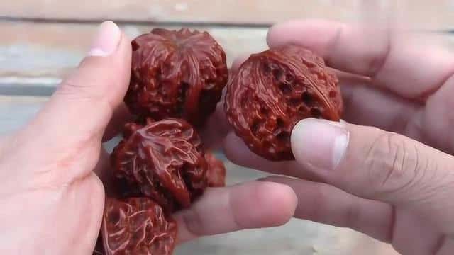 盘核桃该怎么盘（盘核桃的正确盘法）