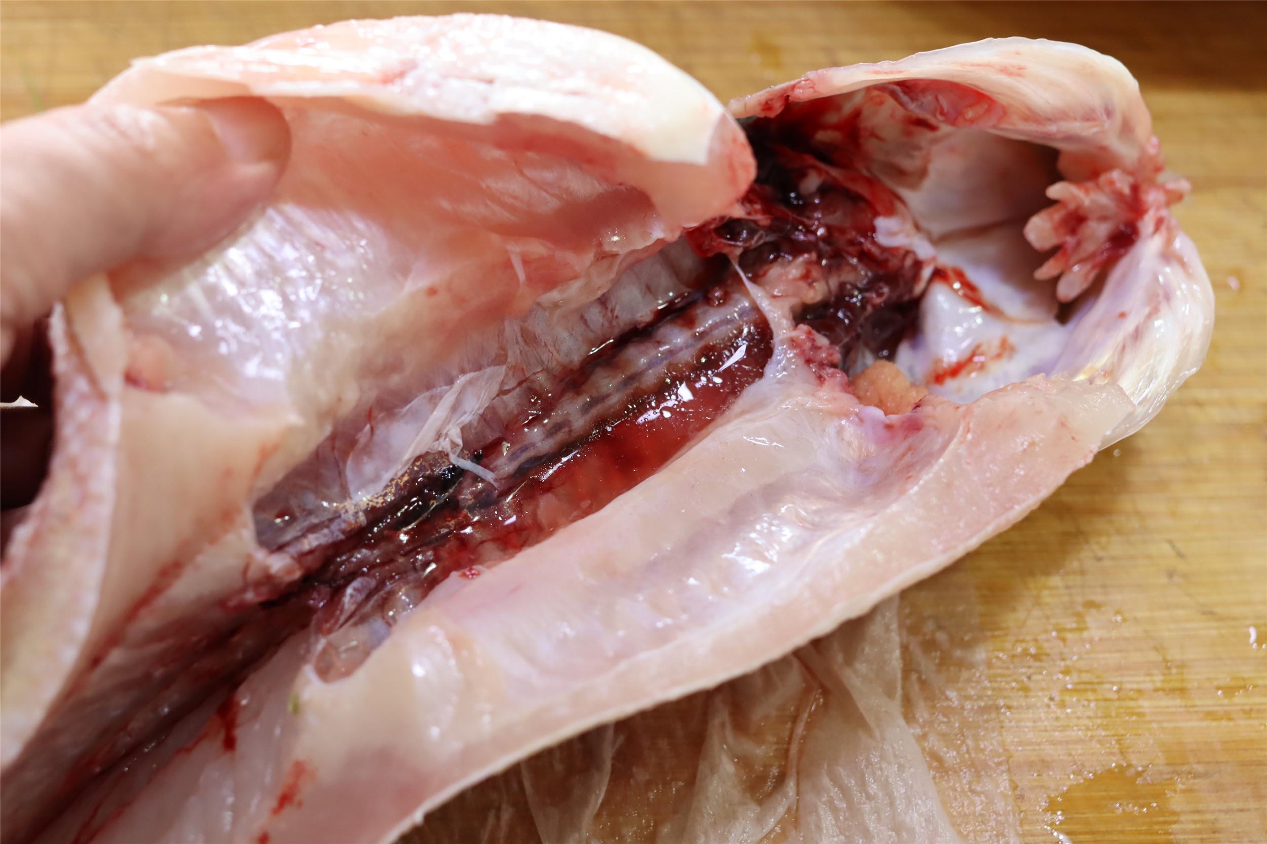 清蒸鲈鱼的做法蒸多久-（清蒸鲈鱼需要蒸几分钟才能熟）