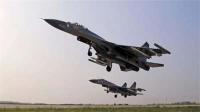 ​中国最强四代重型战机！歼-11D：突破性能，赢得专家赞誉