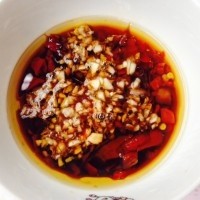 酸辣凉拌海带结,有些脆,有些酸,有些辣,教你一招,轻松做出