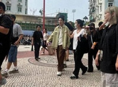 ​林有慧：51岁的优雅，不动声色勾魂萧敬腾