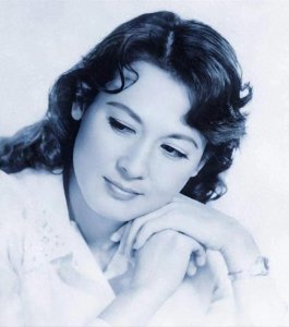 ​影坛常青树——向梅