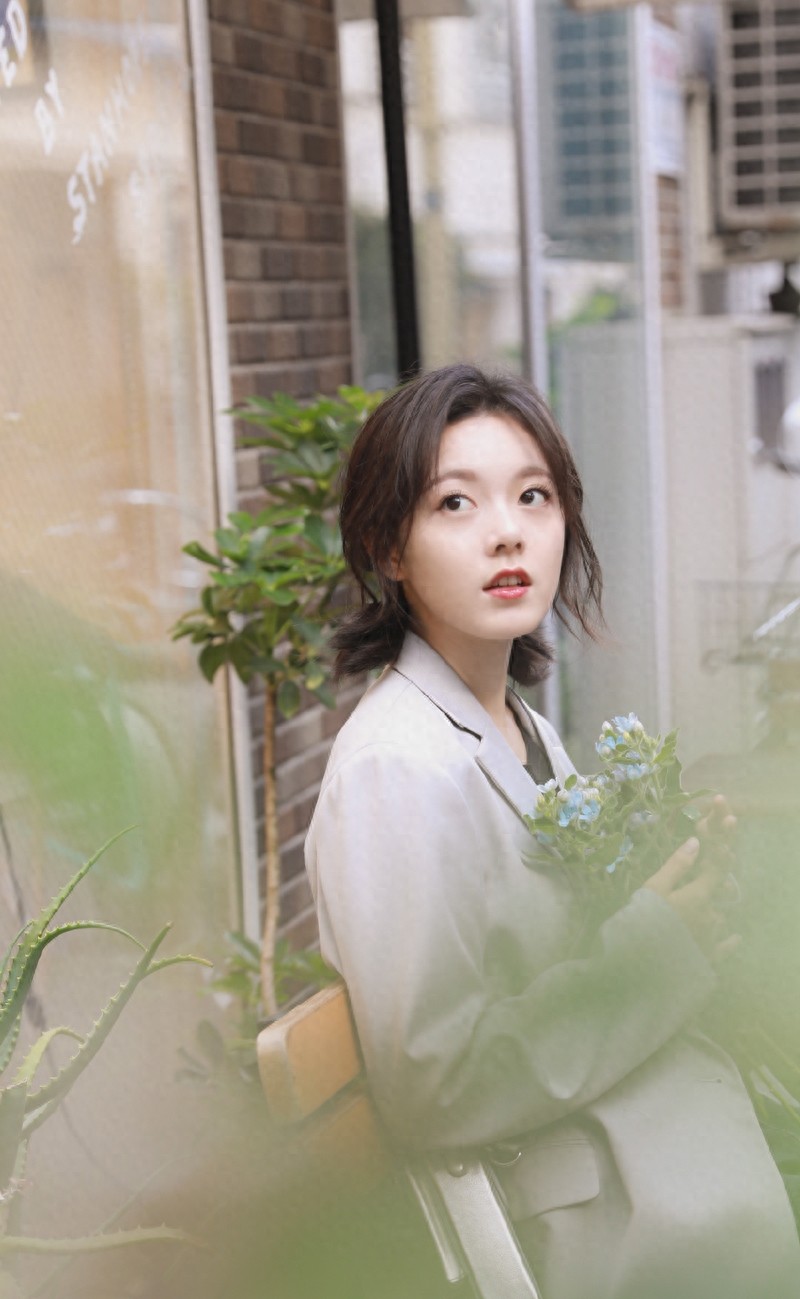 流浪地球(2019电影排行冠军)女一号赵今麦 之 绝美写真