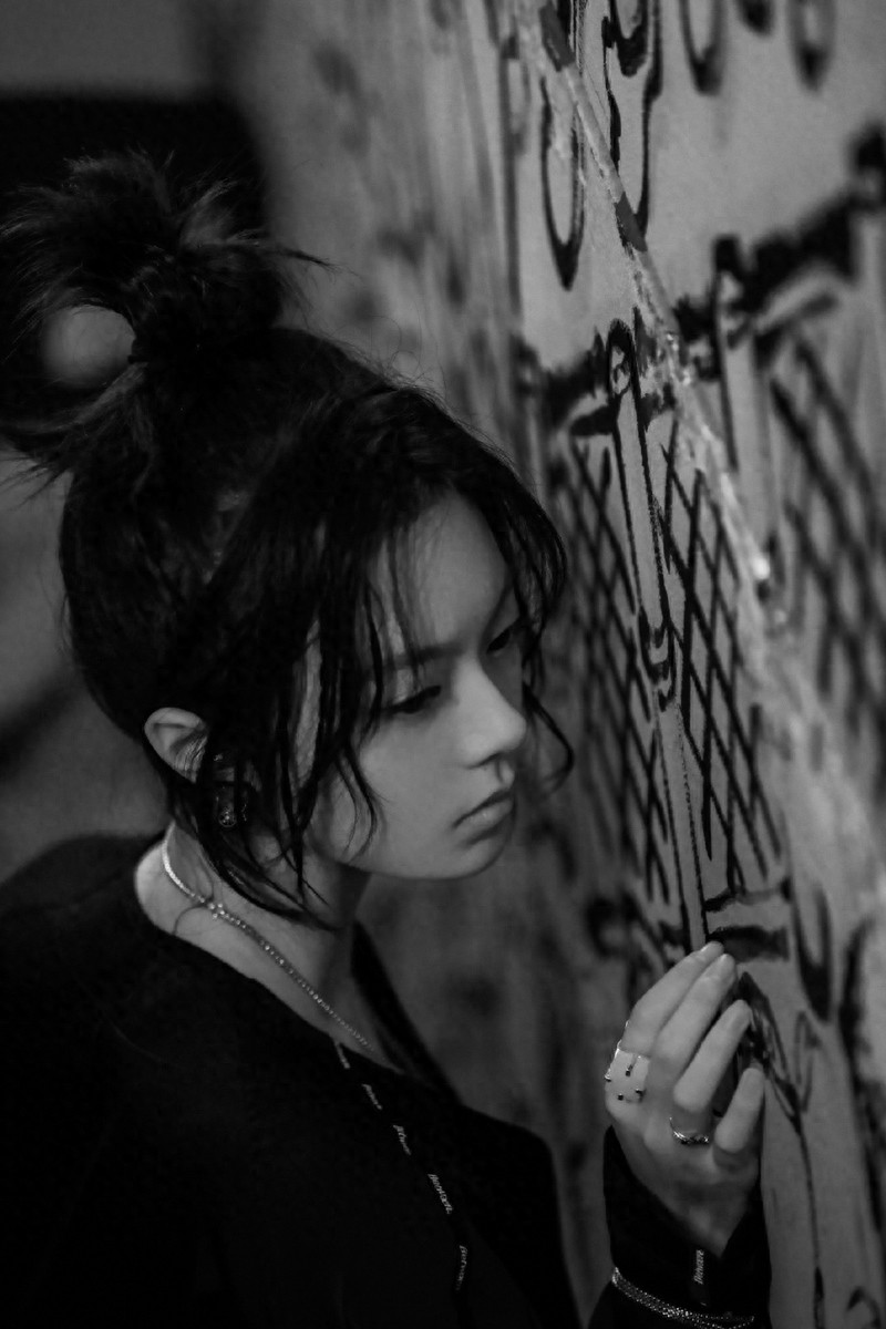 流浪地球(2019电影排行冠军)女一号赵今麦 之 绝美写真