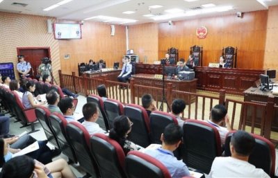 ​网红奶茶“鹿角巷”陷山寨风波，法院称网红经济纠纷多发亟需规范