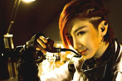 ​《探魔导师》打破次元壁的神兵利器