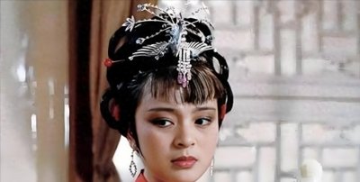 ​东方闻樱：一嫁摄像师，二嫁导演，现又和张国民出双入对 婚姻成谜