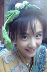 李倩主演的电视剧全部(16岁拍戏工作为父治病)