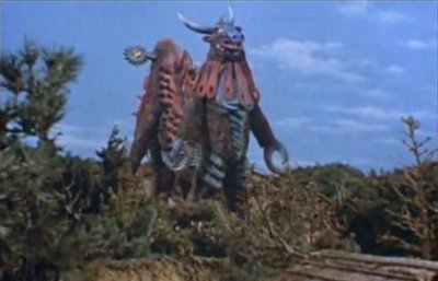 盘点奥特曼系列中实力超强的合体怪兽, 每一个都把奥特曼虐的好惨