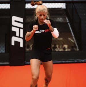 ​上海街头被猥亵的女格斗运动员发声！称训练不是为了诉诸暴力