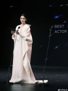 范冰冰这次回归,内娱又地震了