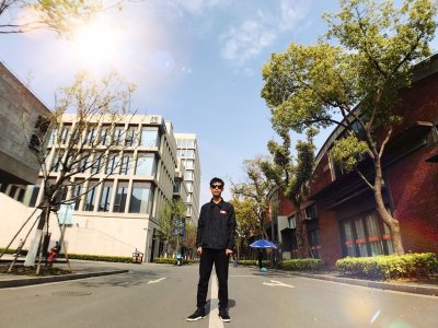 ​王者荣耀KPL赛场梦泪独家照片 戴着墨镜的梦泪你见过吗？