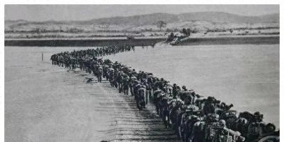 ​26万志愿军入朝作战，金日成索要指挥权，彭总：我要对将士负责