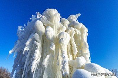 ​直击南方多地降雪现场：寒潮袭击，冰雪美景迷人
