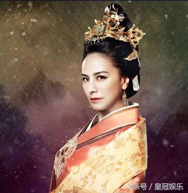 《锦绣未央》里的叱云柔，曾是豪门阔太，再婚后老公小她13岁