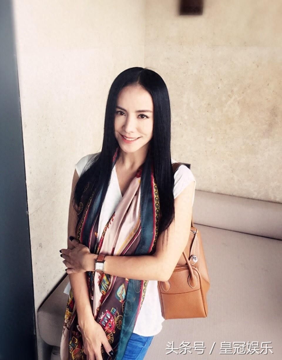 《锦绣未央》里的叱云柔，曾是豪门阔太，再婚后老公小她13岁