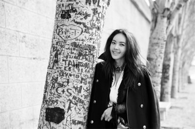 ​跨界艺术女王——知名画家李晓玲