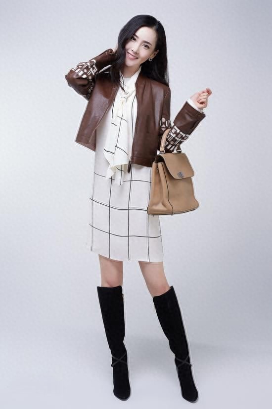 “氧气美女”王若心凭《致青春》和《寂寞空庭春欲晚》人气直升