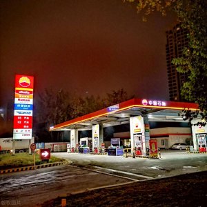 ​私人加油站为何更便宜？揭秘油品质量与价格背后的真相！