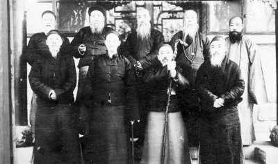 ​明清两代的“士绅”是怎样的阶层？连朝廷都要对其笼络和安抚