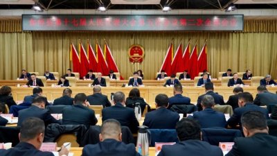 伽师县第十七届人民代表大会第五次会议开幕