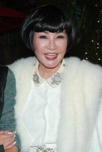 ​“港姐”狄波拉：为谢贤放弃美国富豪，儿子谢霆锋被传赌王私生子