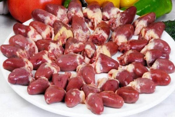 鸡心上面白的油要去掉吗 鸡心怎么清洗 鸡心上面白的油要去掉吗 鸡心怎么清洗