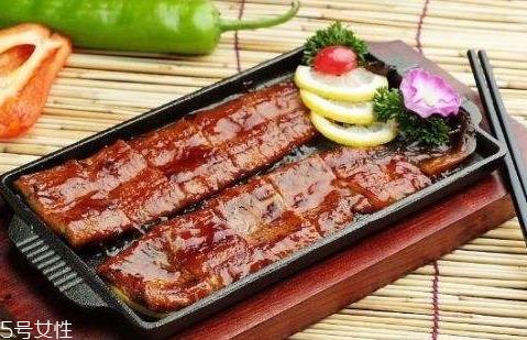 鳗鱼可以放冰箱冷藏吗 冰箱保存鳗鱼小技巧 鳗鱼可以放冰箱冷藏吗 冰箱保存鳗鱼小技巧