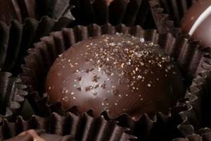 黑巧克力怎么吃不苦 黑巧克力不苦的吃法 黑巧克力怎么吃不苦 黑巧克力不苦的吃法