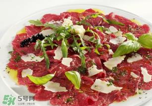 腌牛肉放多少盐?腌牛肉盐的比例 腌牛肉放多少盐?腌牛肉盐的比例